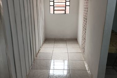 Casa &agrave; venda - 100m&sup2; - Jardim Colibri