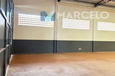 Sal&atilde;o Comercial para alugar - 720m&sup2; - Jardim Santiago