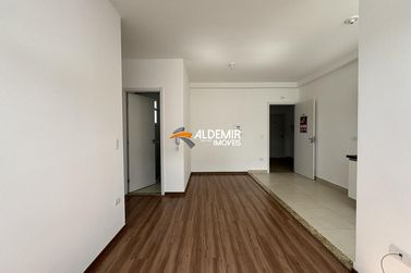 Apartamento para alugar - 49m&sup2; - Zona 5