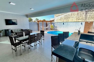 Casa &agrave; venda - 233m&sup2; - Jardim Global