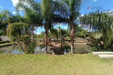 Fazenda &agrave; venda - 2500m&sup2; - Sa&iacute;da Para Serra dos Dourados