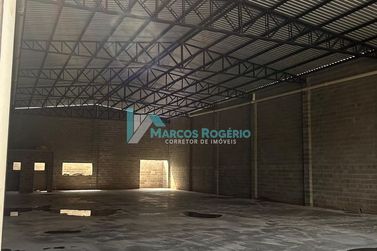 Sal&atilde;o Comercial para alugar - 470m&sup2; - Zona III