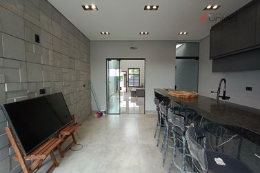 Casa &agrave; venda - 135m&sup2; - Jardim Caravelle