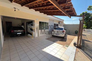 Casa &agrave; venda - 200m&sup2; - Jd Los Angeles