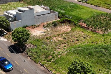 Terreno &agrave; venda - 220m&sup2; - Parque Residencial Metropolitano I