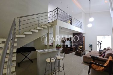 Sobrado &agrave; venda - 272m&sup2; - Zona III