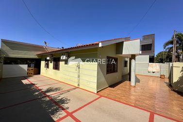 Casa &agrave; venda - 167m&sup2; - CENTRO