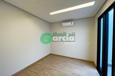 Casa &agrave; venda - 250m&sup2; - Residencial Portal das &Aacute;guas