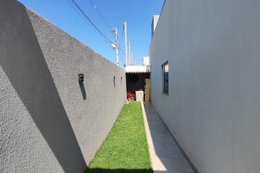 Casa &agrave; venda - 96m&sup2; - Parque Colina Verde