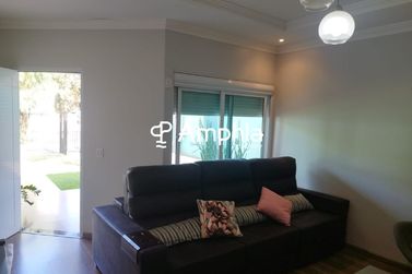 Casa &agrave; venda - 180m&sup2; - Centro