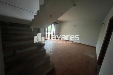 Casa &agrave; venda - 1000m&sup2; - Zona I