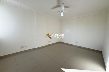 Apartamento &agrave; venda - 111m&sup2; - Zona 3