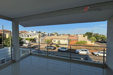 Casa &agrave; venda - 216m&sup2; - Jardim Vit&oacute;ria R&eacute;gia