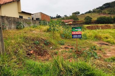 Terreno &agrave; venda - 250m&sup2; - Parque Irani