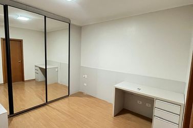Sobrado &agrave; venda - 262m&sup2; - Zona II