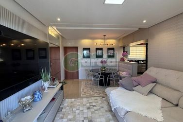 Apartamento &agrave; venda - 102m&sup2; - Zona VI