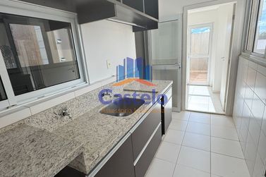 Apartamento para alugar - 176m&sup2; - ZONA I