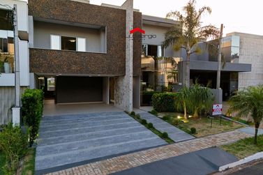 Sobrado &agrave; venda - 317m&sup2; - Condom&iacute;nio Ecoville