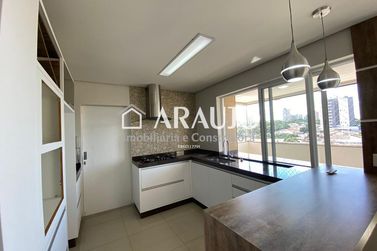 Apartamento &agrave; venda - 126m&sup2; - Edif&iacute;cio Villa Lobos - ZONA I