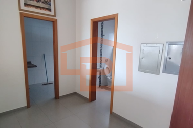 Sal&atilde;o Comercial para alugar - 432m&sup2; - Zona III