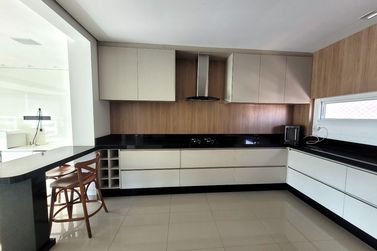 Apartamento para alugar - 121m&sup2; - Zona I