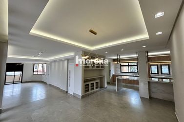 Apartamento &agrave; venda - 231m&sup2; - Zona I