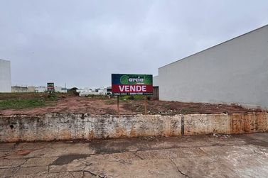 Terreno &agrave; venda - 2262m&sup2; - Zona III