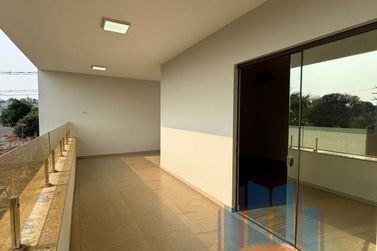 Casa &agrave; venda - 380m&sup2; - Jardim Imigrantes II