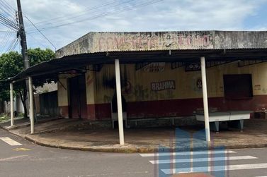 Sala Comercial &agrave; venda - 300m&sup2; - Zona V