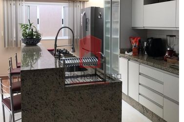 Sobrado &agrave; venda - 276m&sup2; - Zona II