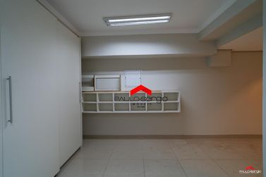 Sala Comercial &agrave; venda - 241m&sup2; - Zona I