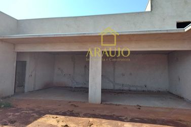 Casa &agrave; venda - 200m&sup2; - Porto Camargo