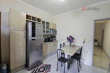 Casa &agrave; venda - 292m&sup2; - Zona III