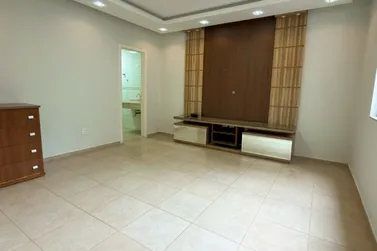 Sobrado &agrave; venda - 180m&sup2; - Zona I