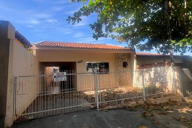 Casa para alugar - 80m&sup2; - Zona VII