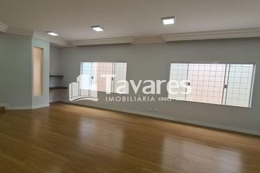 Casa &agrave; venda - 380m&sup2; - Zona I