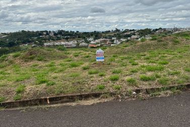 Terreno &agrave; venda - 214m&sup2; - JARDIM AEROPORTO
