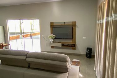 Ch&aacute;cara &agrave; venda - 40m&sup2; - -