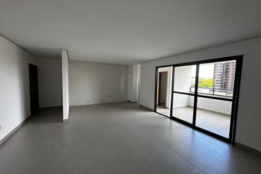 Apartamento &agrave; venda - 143m&sup2; - Zona I