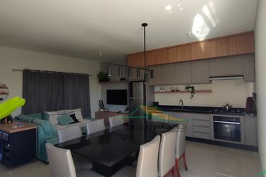 Casa &agrave; venda - 144m&sup2; - PARQUE EST&Acirc;NCIA ll