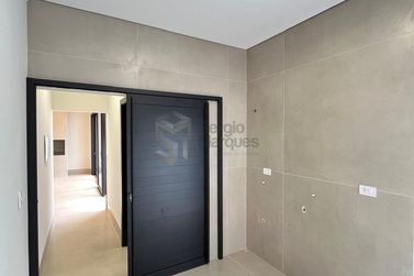 Casa &agrave; venda - 226m&sup2; - Portal das &Aacute;guas
