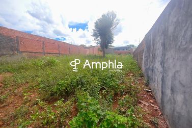 Terreno &agrave; venda - 420m&sup2; - Universit&aacute;rio