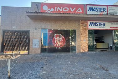Sal&atilde;o Comercial para alugar - 76m&sup2; - Zona I