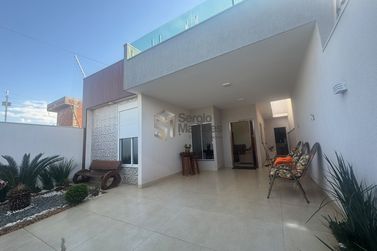 Casa &agrave; venda - 200m&sup2; - Jardim Colorado