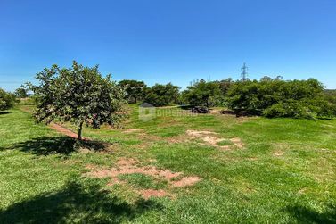 Ch&aacute;cara &agrave; venda - 160m&sup2; - Jardim Pac&iacute;fico