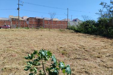 Terreno &agrave; venda - 4095m&sup2; - JARDIM IP&Ecirc;