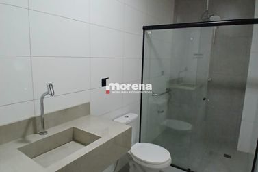 Sal&atilde;o Comercial para alugar - 430m&sup2; - Zona III