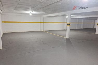 Sal&atilde;o Comercial para alugar - 243m&sup2; - Zona I