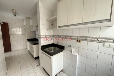 Apartamento &agrave; venda - 77m&sup2; - ZONA II