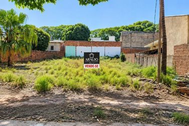 Terreno &agrave; venda - 507m&sup2; - Zona VI